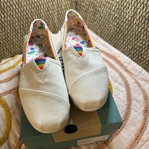 Toms Pride Shoe